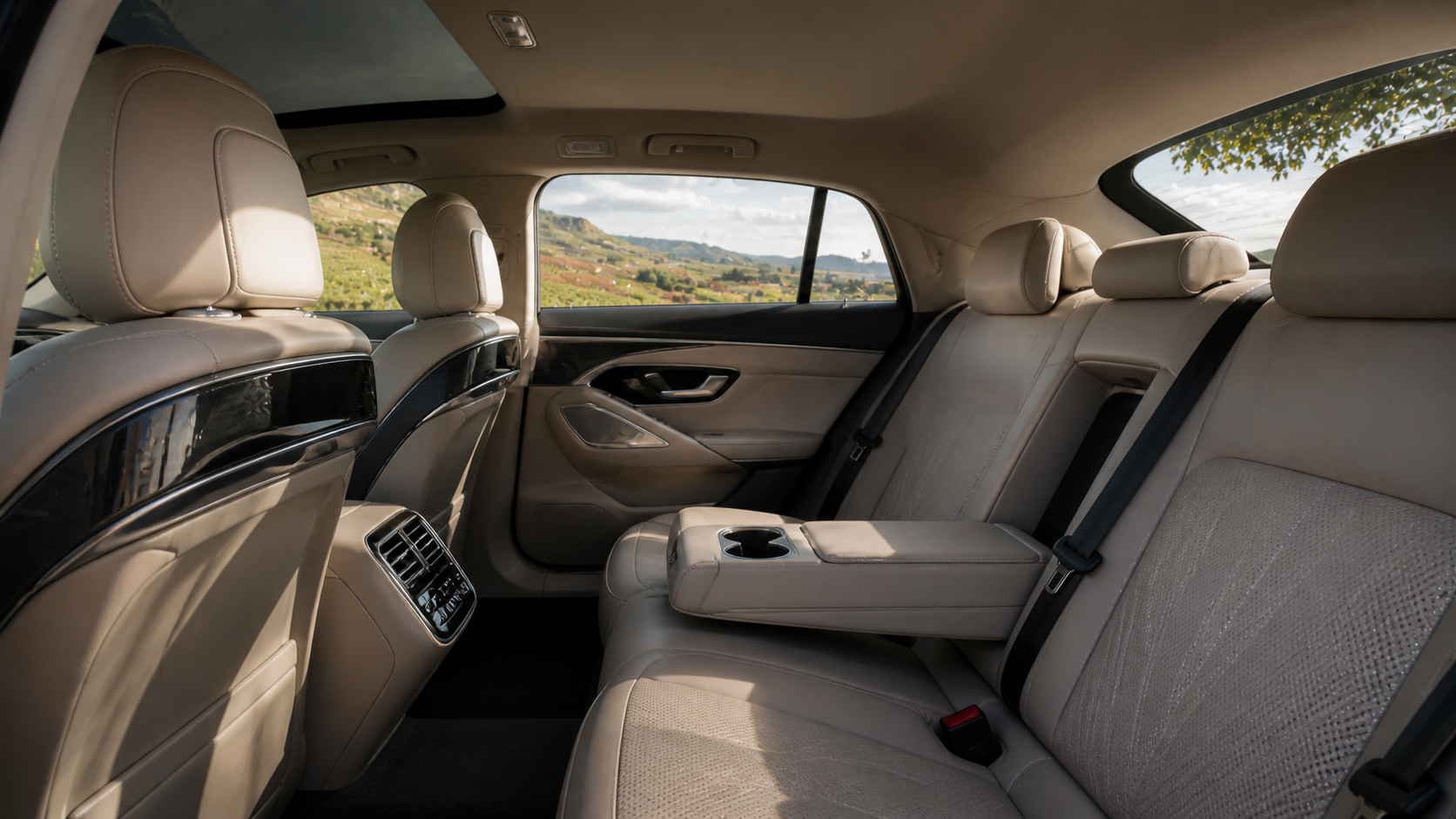 Rioja Group — private minivan with driver for groups and families in La Rioja